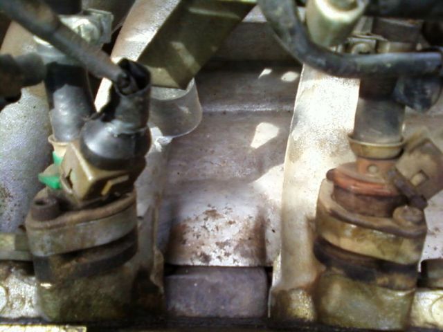 Cylinder 4(N/A) and 3(Terbeux?) Injectors Cylinder 4(N/A) and 3(Terbeux?) Injectors