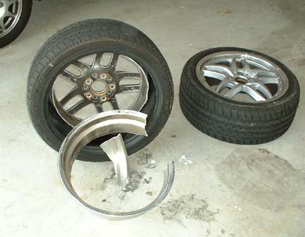 BrokenBMWwheels4-12-01_thumb.JPG