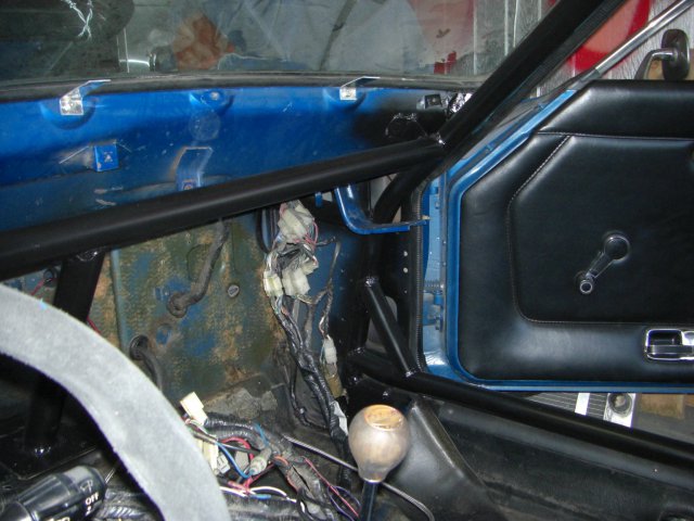 rollcage4_thumb.jpg