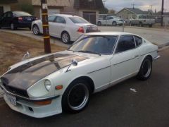 My favorite picture of the z, too bad a McDonalds drive thru ripped out a chunk of the bumper since then