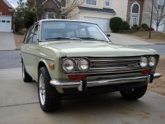 Datsun 510 Goon - Front view with shoes