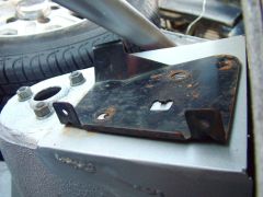 Drivers_Side_Mounting_Plate_Clip_Detail