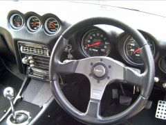 240Z-350-interior