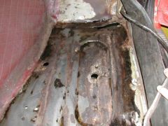 Rust - Pass floor pan