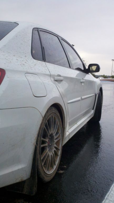 Little mud on the tires... (close)