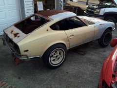 1972 240z with olds rims 5-lug conversion