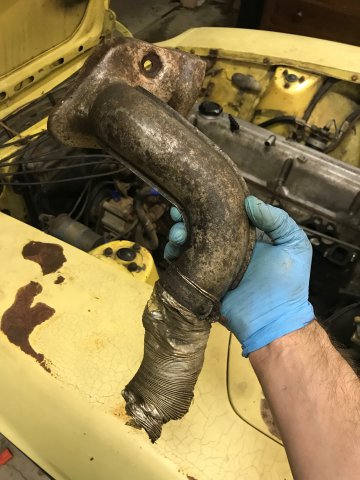 exhaust2.thumb.jpg.93594f6b1872ad7536b8b86aa6e75eea.jpg