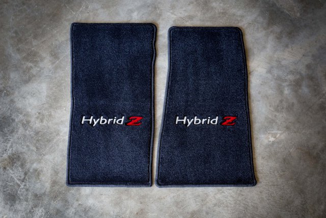 Floor Mats Nissan Hybrid Z.JPG